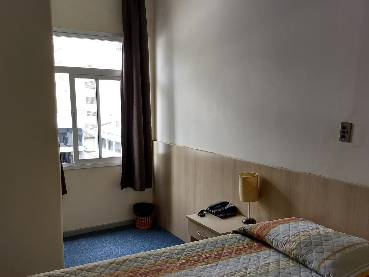 Euro Hotel Куритиба Экстерьер фото